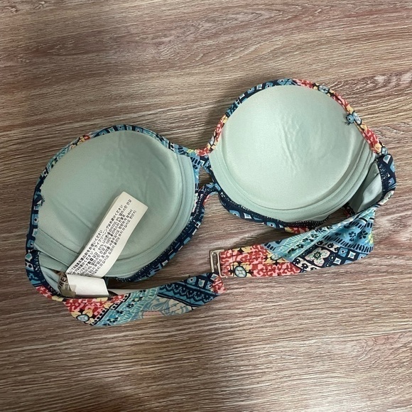 FOREVER 21 Pattern Bikini Top - Picture 2 of 5